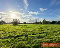 Terrain, 10 076 m²
