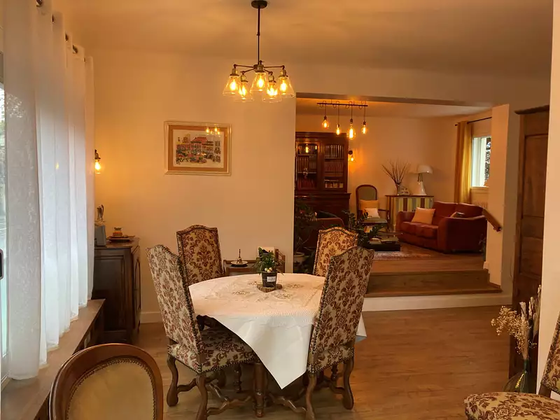 Maison, 220 m²