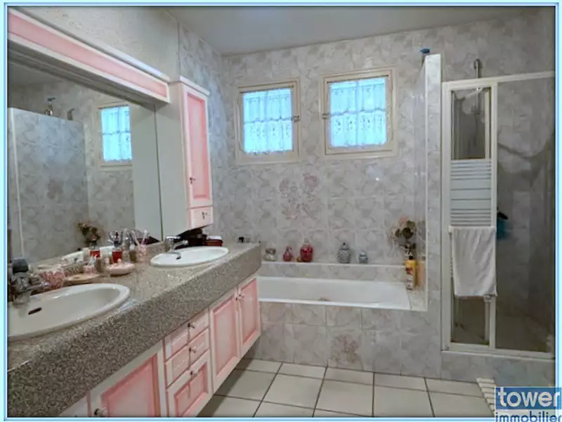 Maison, 170 m²