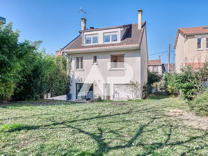 Maison, 185 m²