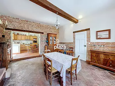 Maison, 225 m²
