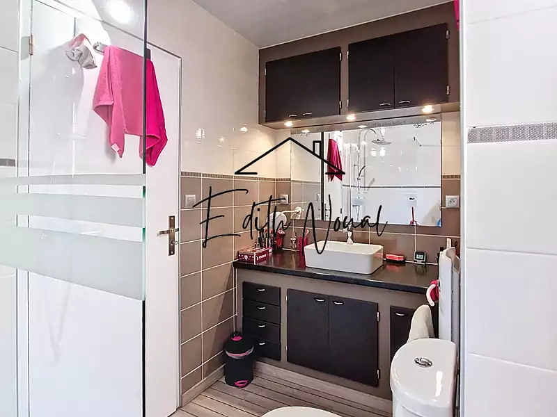 Immeuble, 230 m²