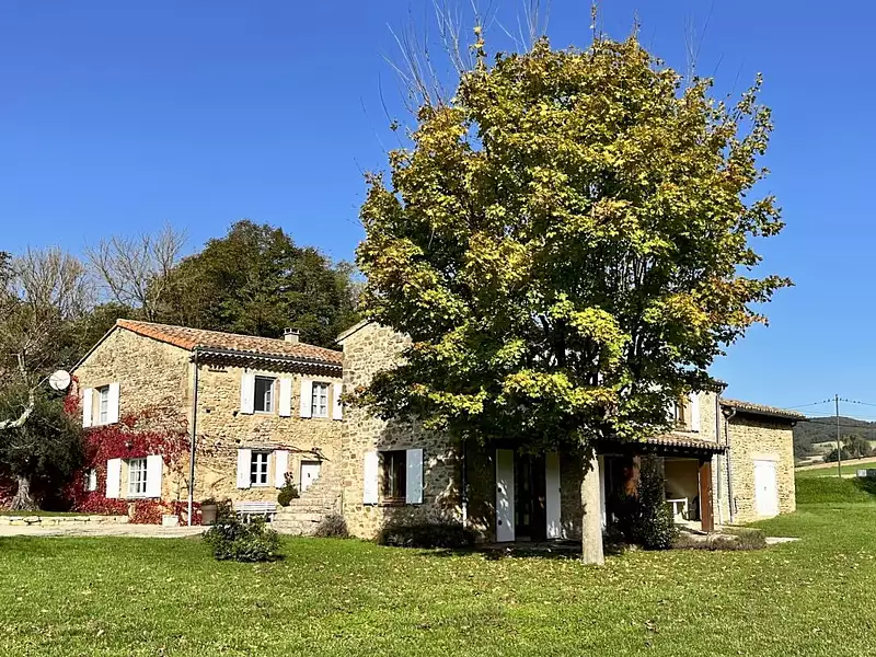 Maison, 270 m²