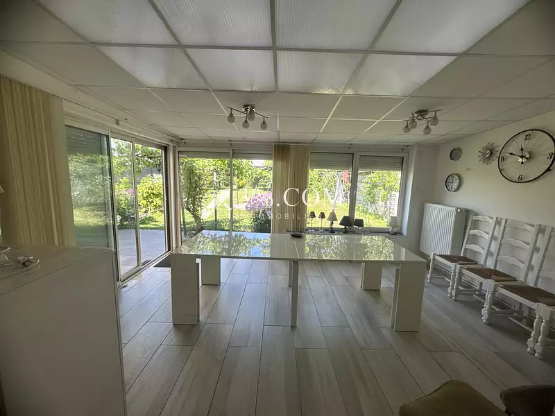 Maison, 148 m²