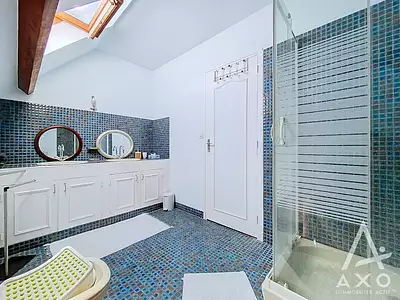Maison, 204 m²