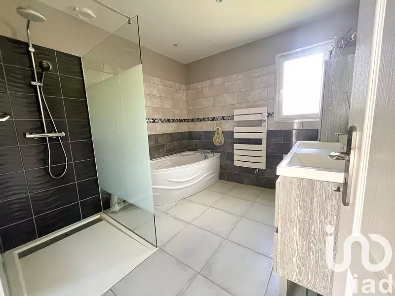 Maison, 124 m²