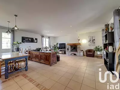 Maison, 164 m²