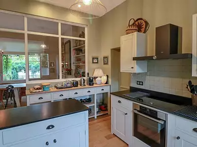 Maison, 275 m²