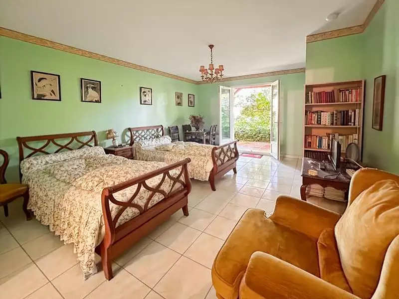 Maison, 344 m²