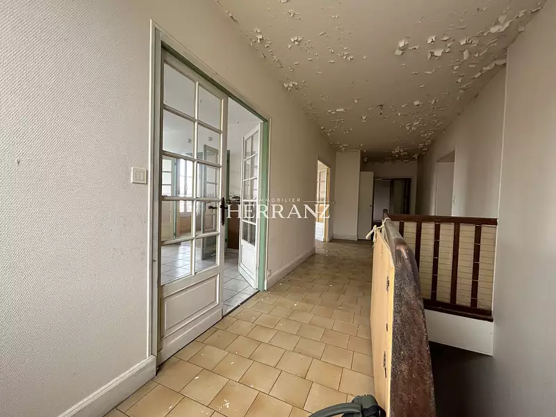 Immeuble, 285 m²