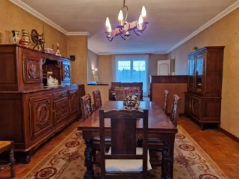 Maison, 165 m²