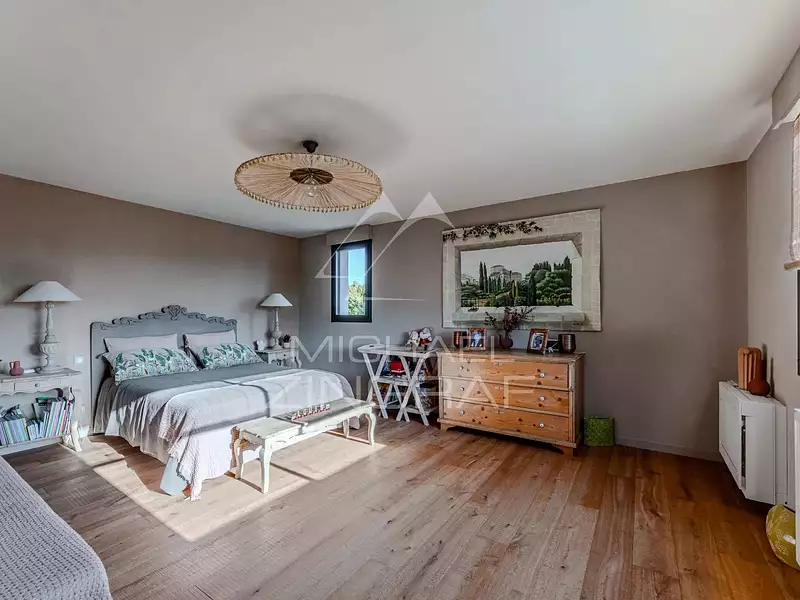 Maison, 388 m²