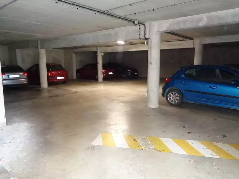 Divers, 3 160 m²