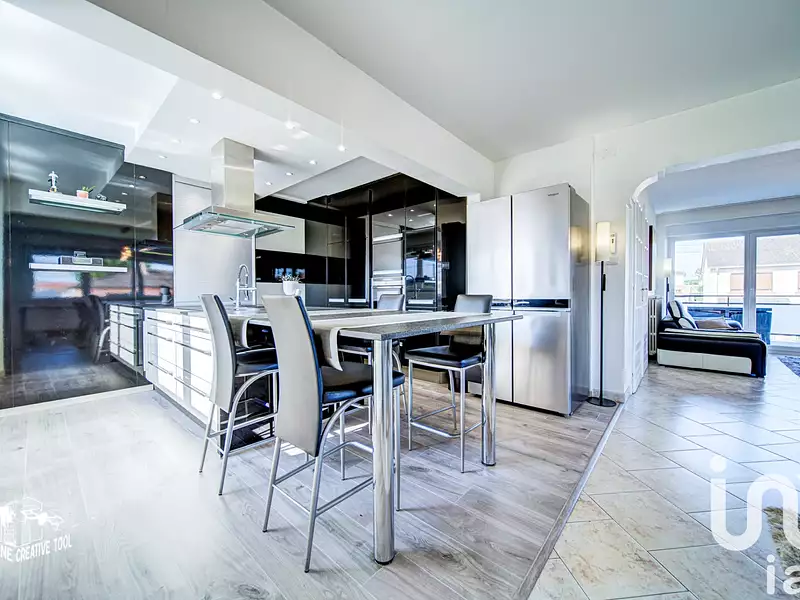 Maison, 180 m²