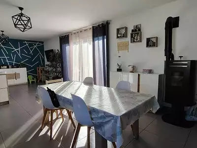Maison, 99 m²