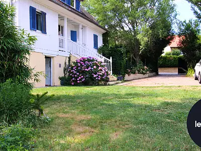 Maison, 252 m²