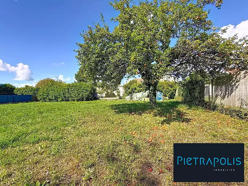 Terrain, 415 m²