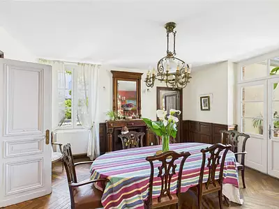 Maison, 400 m²