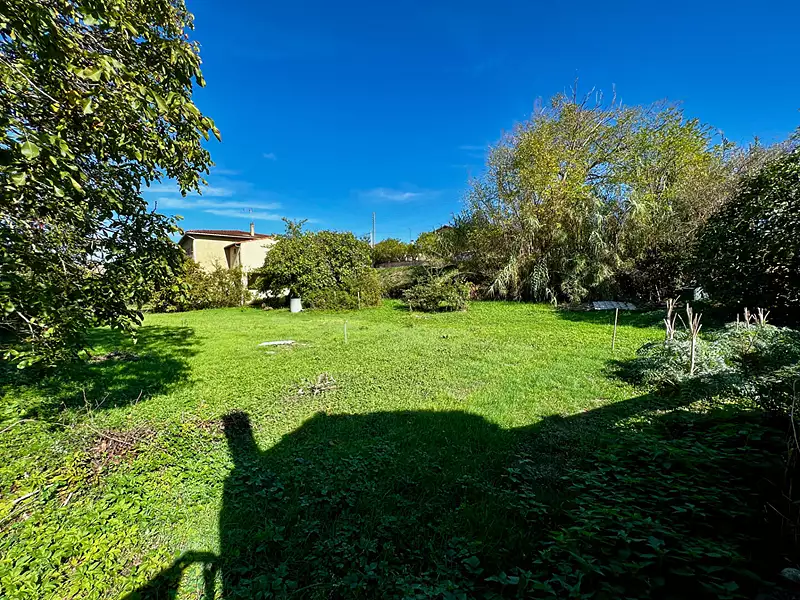 Terrain, 1 014 m²