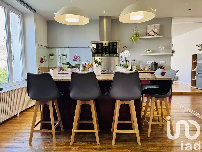 Maison, 208 m²