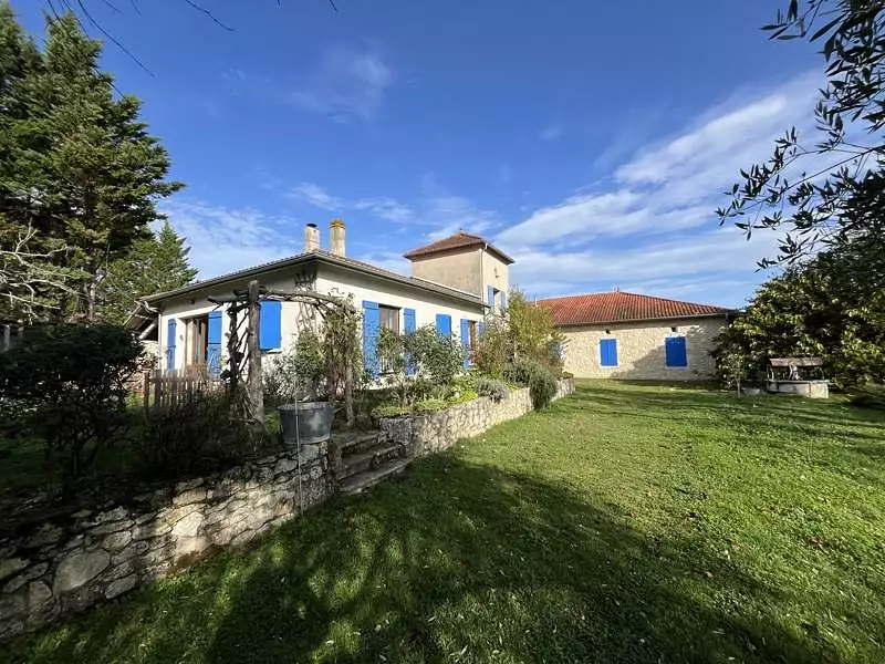 Maison, 230 m²
