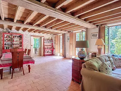 Maison, 370,93 m²
