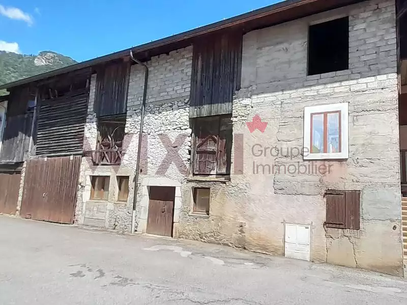 Maison, 600 m²