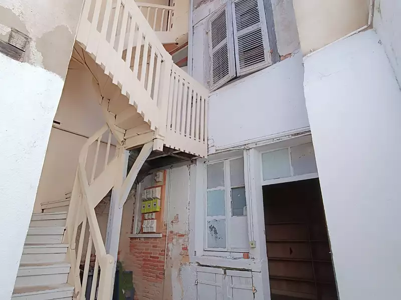 Immeuble, 331 m²