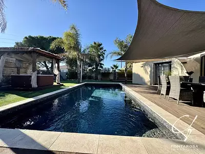 Maison, 163 m²