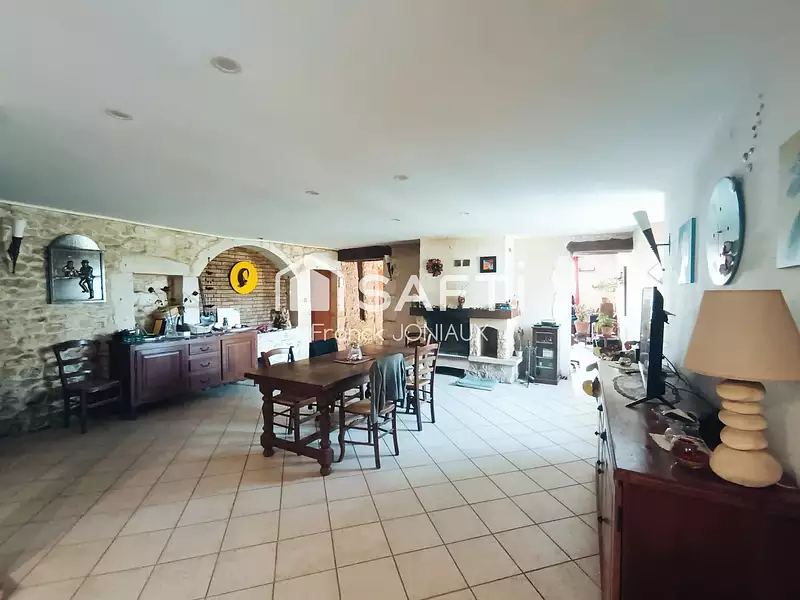 Maison, 325 m²