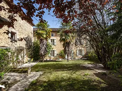 Maison, 550 m²