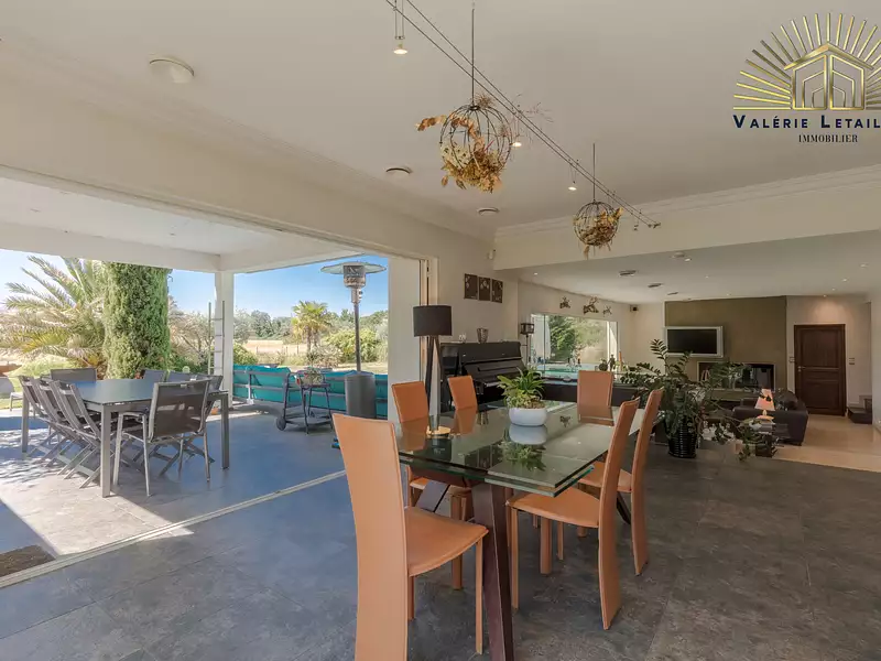 Maison, 249 m²