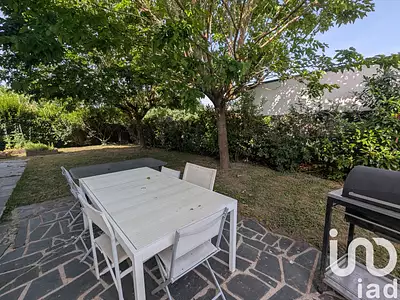 Maison, 166 m²