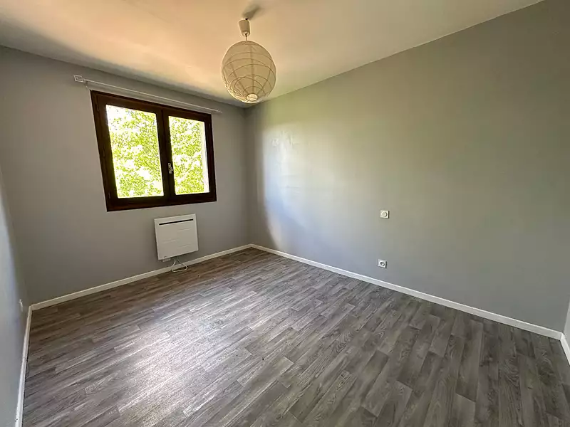 Maison, 670 m²