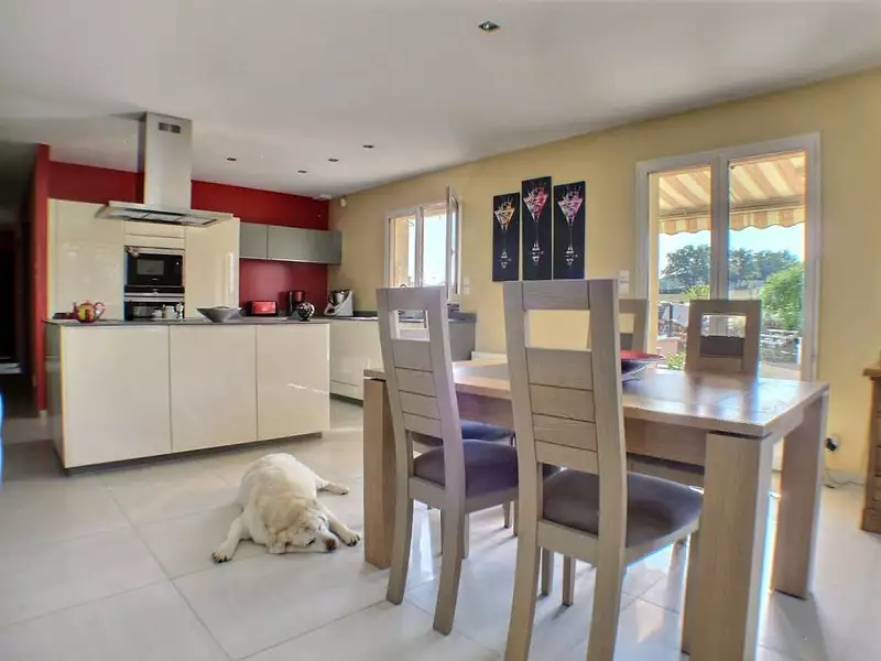 Maison, 148 m²