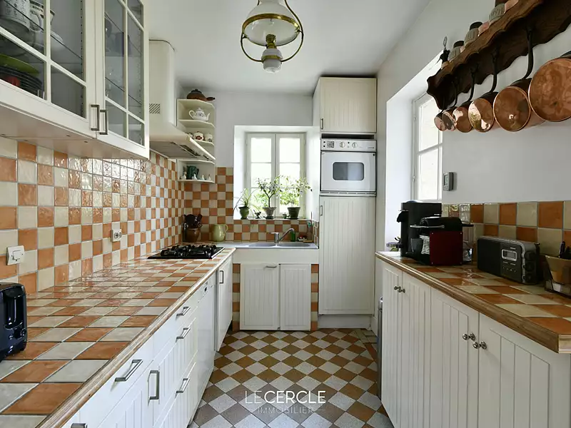 Maison, 190 m²