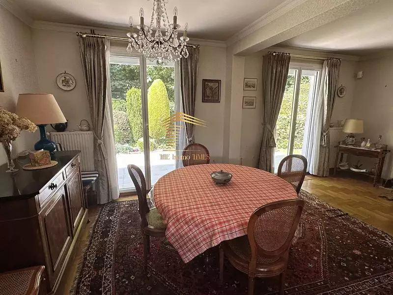 Maison, 180 m²
