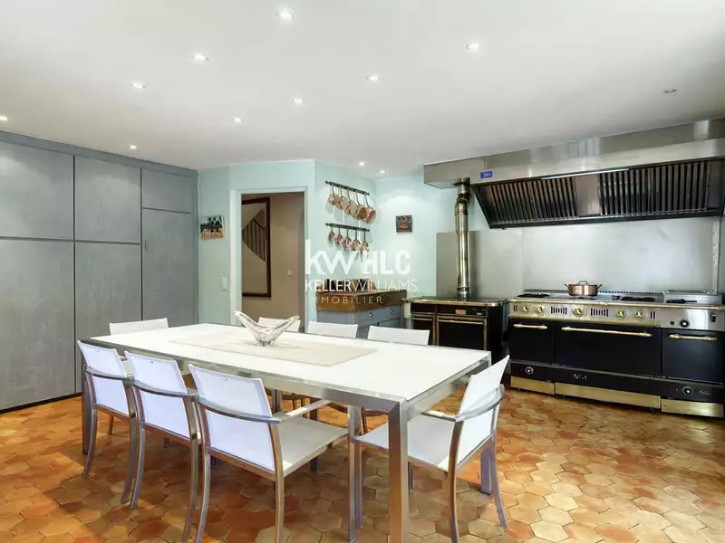 Maison, 412 m²