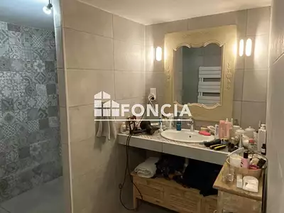 Maison, 235 m²