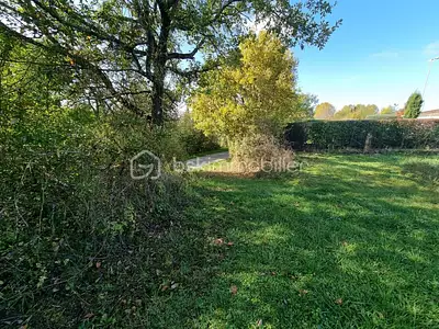 Terrain, 2 000 m²