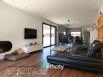 Maison, 99 m²