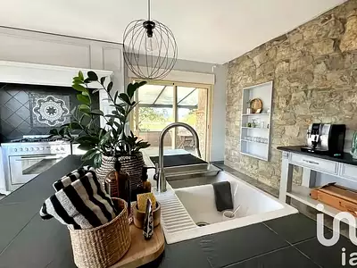 Maison, 250 m²