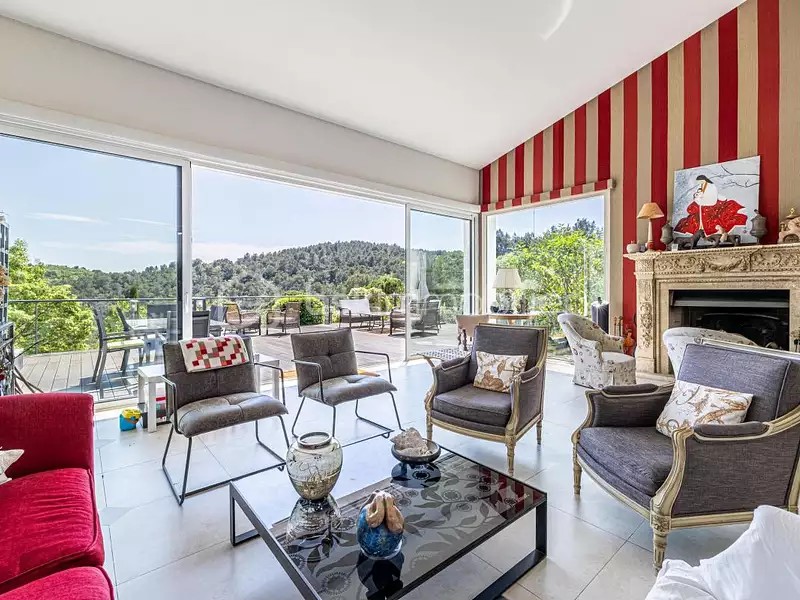 Maison, 518 m²