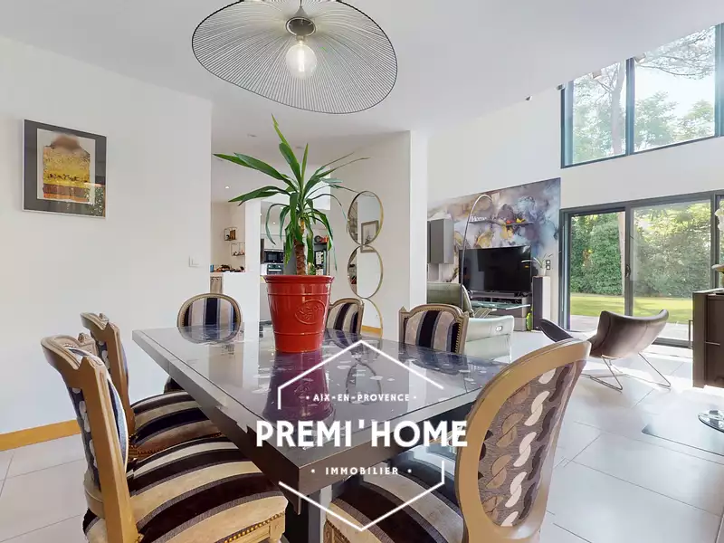 Maison, 170 m²
