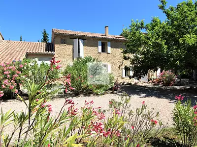 Maison, 600 m²