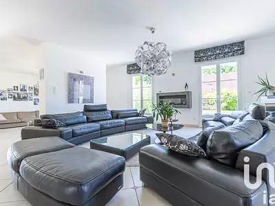 Maison, 345 m²