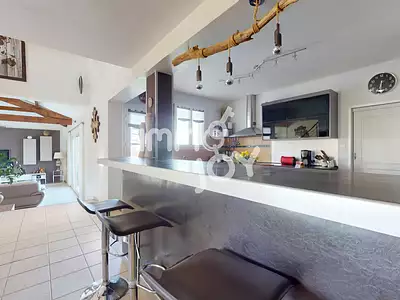 Maison, 197 m²