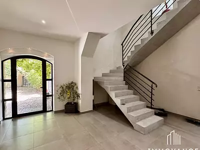 Maison, 338 m²