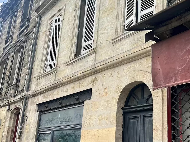 Immeuble, 150 m²