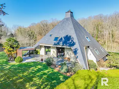 Maison, 310 m²